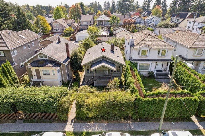 Photo 3 at 2746 West 41st, Kerrisdale, Vancouver West