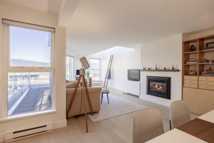 Photo 6 at 2240 York Avenue, Kitsilano, Vancouver West