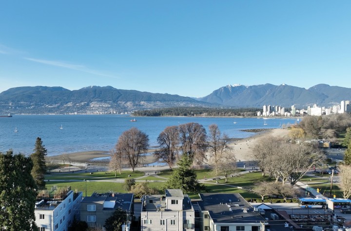 Photo 3 at 2240 York Avenue, Kitsilano, Vancouver West