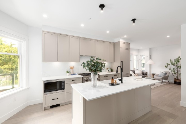 Photo 1 at 1967 Napier Street, Grandview Woodland, Vancouver East