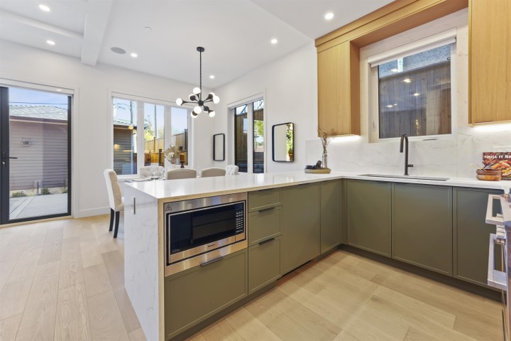 Photo 12 at 2 - 1322 E 13th Avenue, Grandview Woodland, Vancouver East