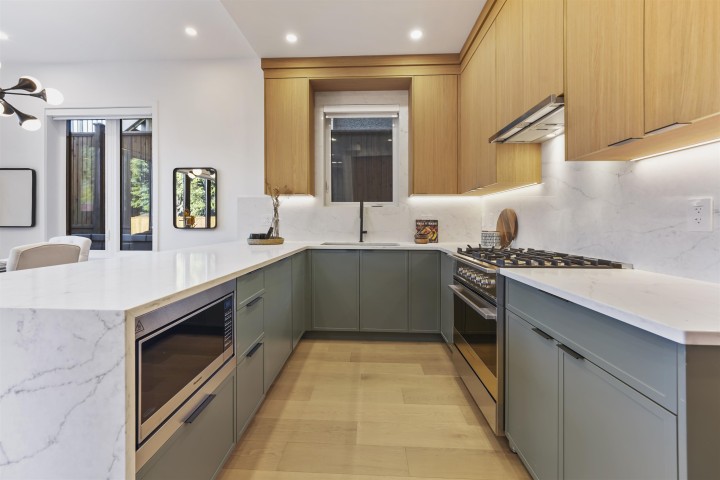 Photo 11 at 2 - 1322 E 13th Avenue, Grandview Woodland, Vancouver East