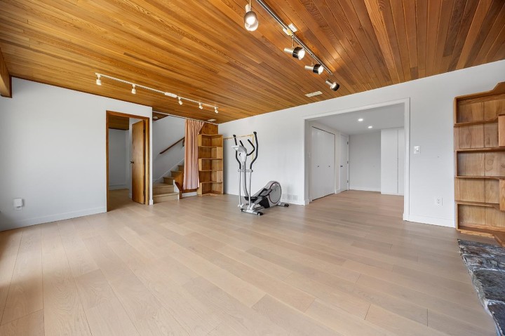 Photo 27 at 96 Bonnymuir Drive, Glenmore, West Vancouver