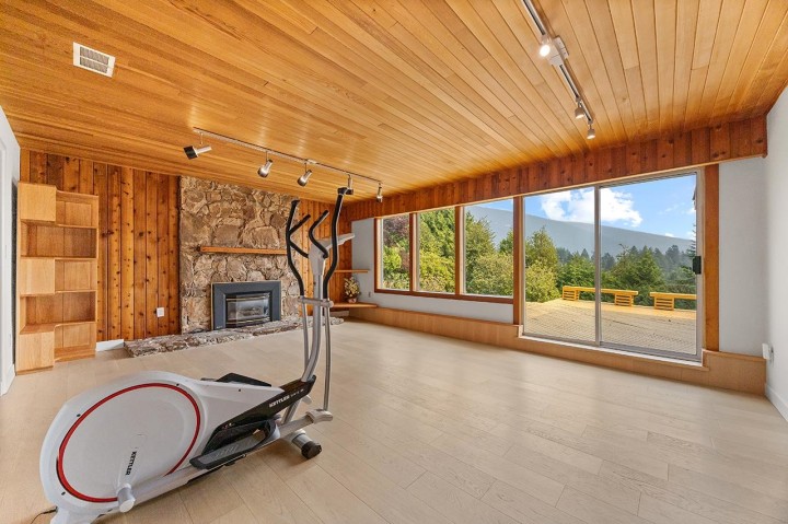 Photo 24 at 96 Bonnymuir Drive, Glenmore, West Vancouver