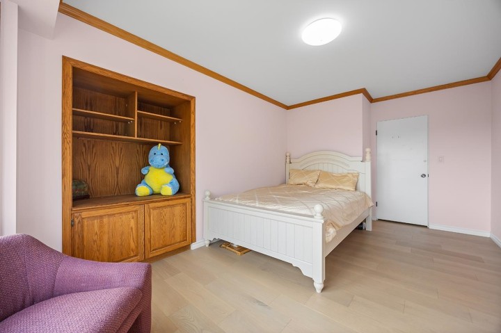 Photo 21 at 96 Bonnymuir Drive, Glenmore, West Vancouver