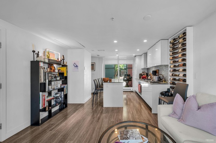 Photo 5 at 513 - 1283 Howe Street, Downtown VW, Vancouver West