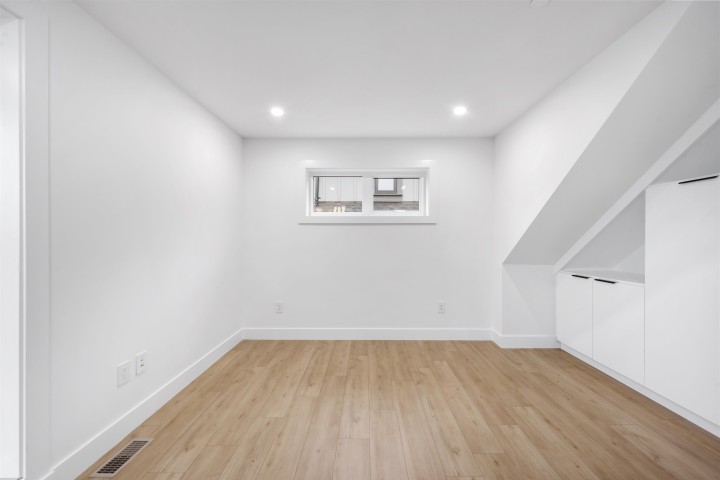 Photo 20 at 2 - 1160 Rossland Street, Renfrew VE, Vancouver East