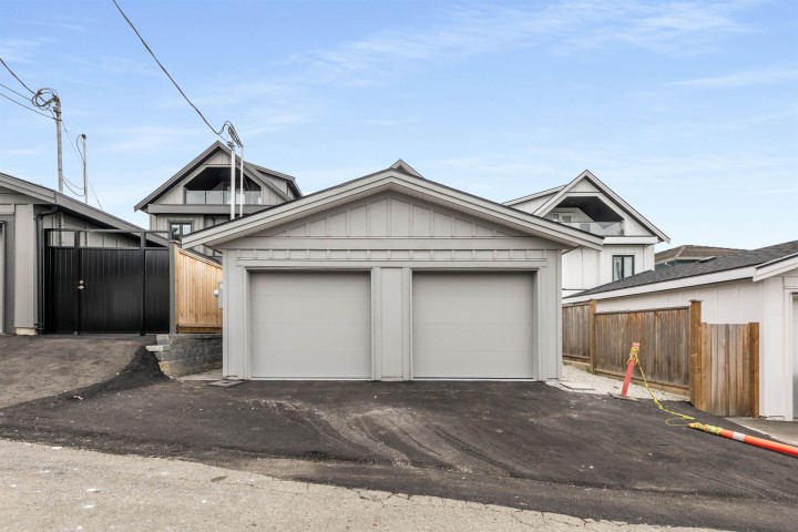 Photo 34 at 2 - 1160 Rossland Street, Renfrew VE, Vancouver East