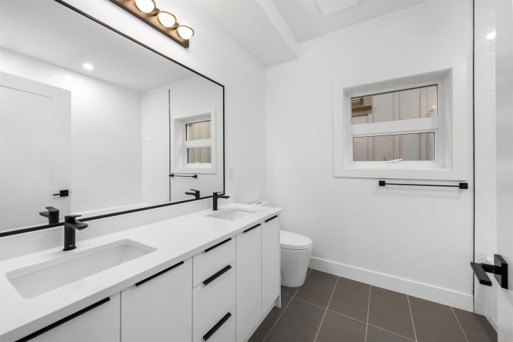 Photo 19 at 2 - 1160 Rossland Street, Renfrew VE, Vancouver East