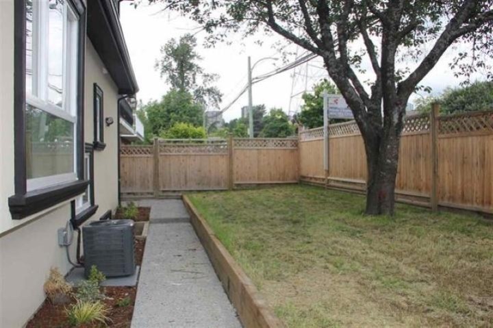 Photo 16 at 3699 Napier Street, Renfrew VE, Vancouver East