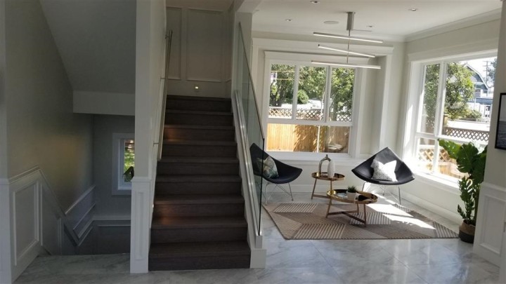 Photo 9 at 3699 Napier Street, Renfrew VE, Vancouver East