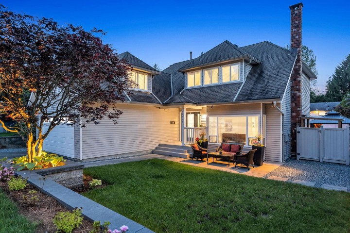 Photo 2 at 2021 Rufus Drive, Westlynn, North Vancouver