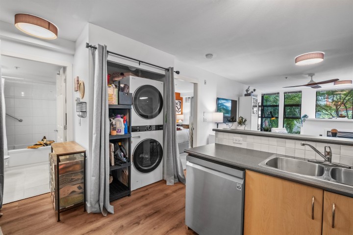 Photo 19 at 305 - 305 Lonsdale Avenue, Lower Lonsdale, North Vancouver