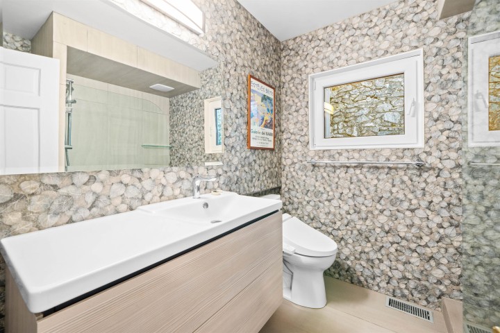 Photo 18 at 6775 Marine Drive, Whytecliff, West Vancouver