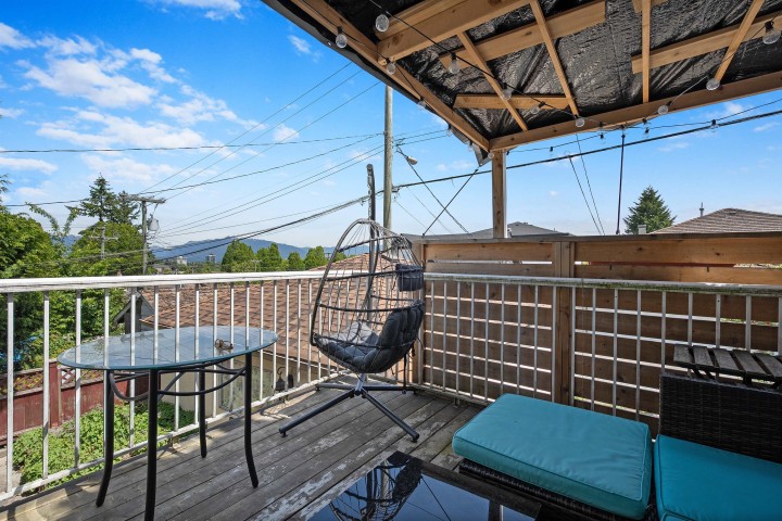 Photo 15 at 4988 Sherbrooke Street, Knight, Vancouver East