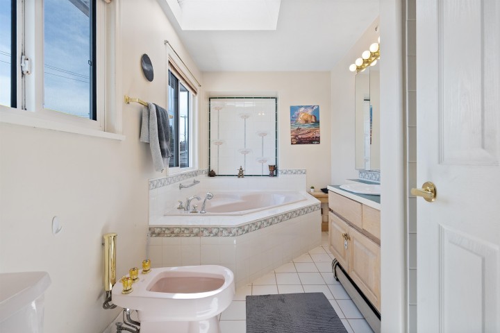 Photo 19 at 4988 Sherbrooke Street, Knight, Vancouver East