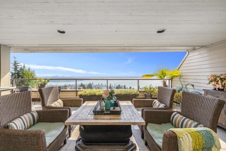 Photo 1 at 33 - 2250 Folkestone Way, Panorama Village, West Vancouver