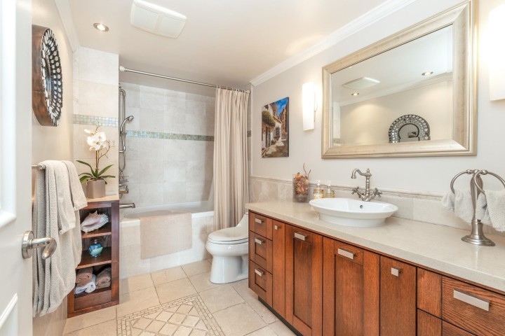 Photo 14 at 33 - 2250 Folkestone Way, Panorama Village, West Vancouver