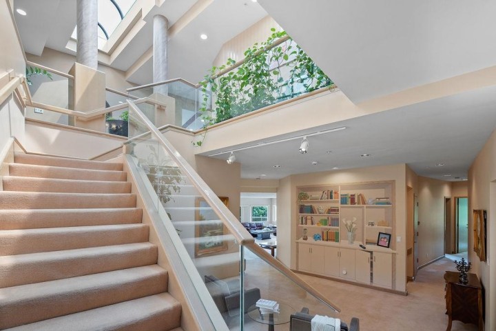 Photo 28 at 2490 Westhill Court, Westhill, West Vancouver