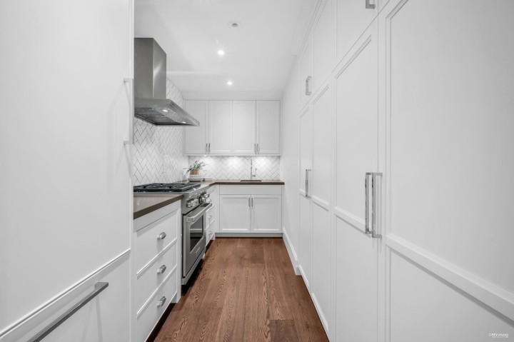 Photo 16 at 606 Barnham Road, British Properties, West Vancouver