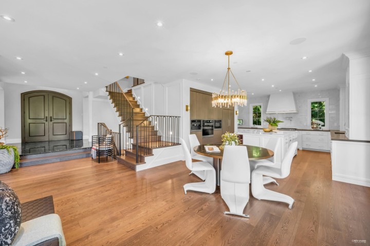 Photo 8 at 606 Barnham Road, British Properties, West Vancouver