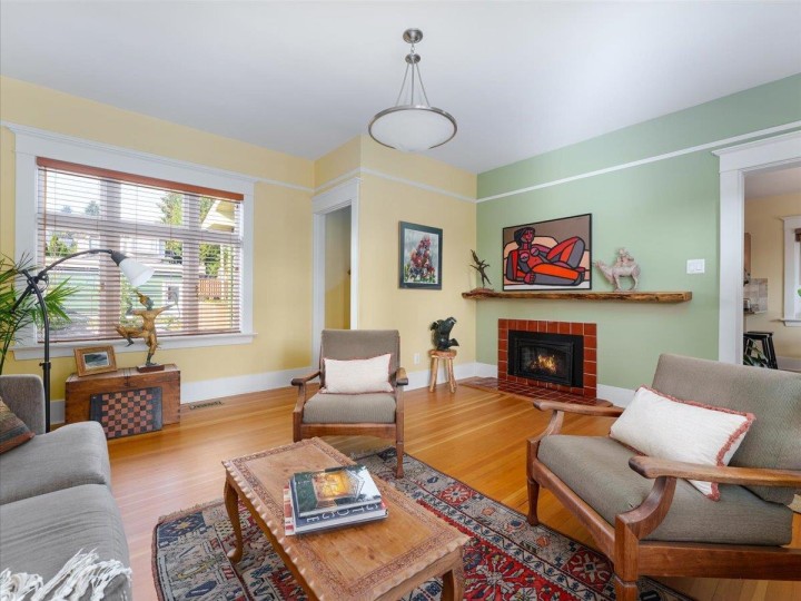 Photo 5 at 848 E 6th Street, Queensbury, North Vancouver