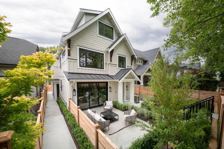 Photo 2 at 1 - 2154 E. 6 Avenue, Grandview Woodland, Vancouver East