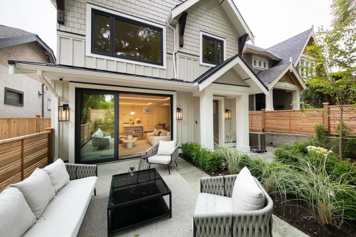 Photo 3 at 1 - 2154 E. 6 Avenue, Grandview Woodland, Vancouver East