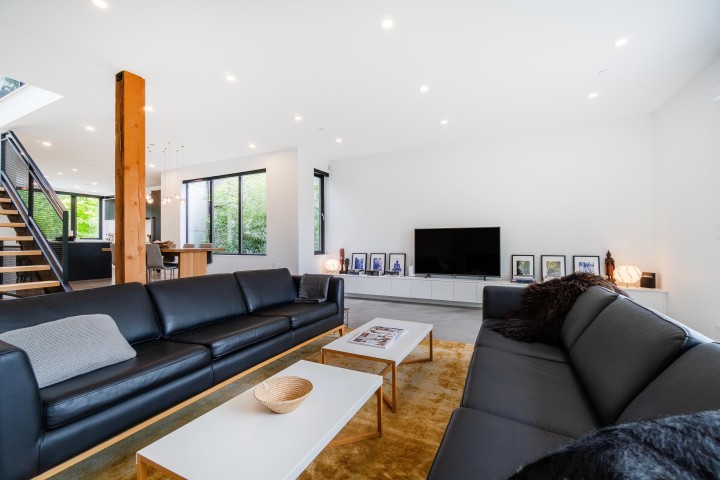 Photo 8 at 521 E 30th Avenue, Fraser VE, Vancouver East