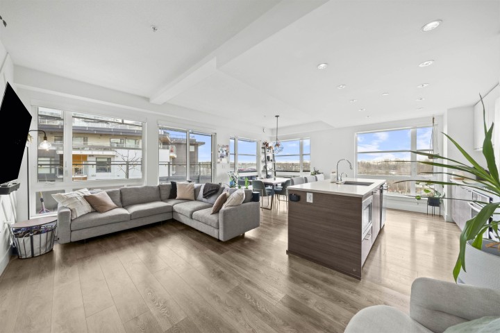 Photo 2 at 615 - 3488 Sawmill Crescent, South Marine, Vancouver East