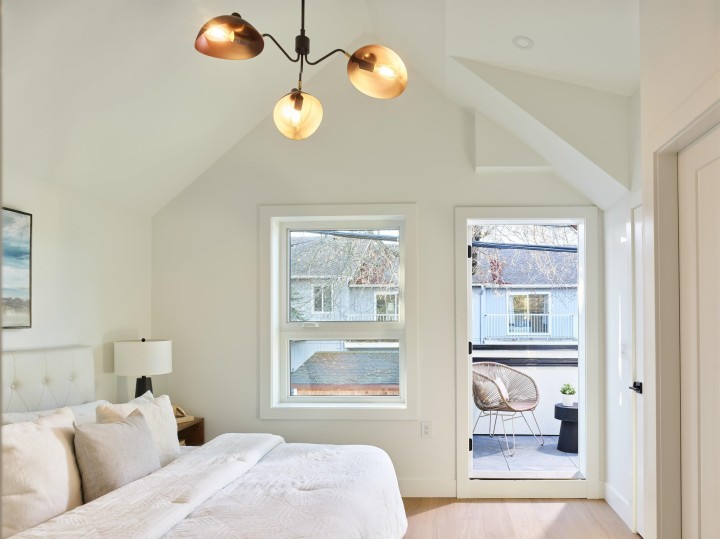 Photo 12 at 3387 Victoria Drive, Victoria VE, Vancouver East