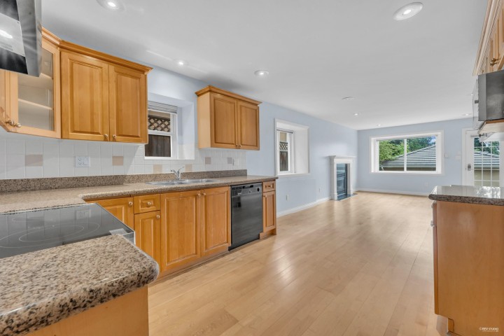 Photo 14 at 313 E 27 Street, Upper Lonsdale, North Vancouver