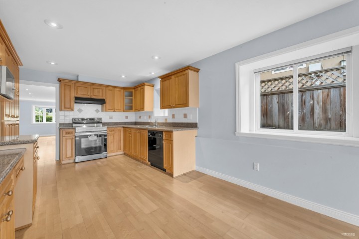 Photo 11 at 313 E 27 Street, Upper Lonsdale, North Vancouver