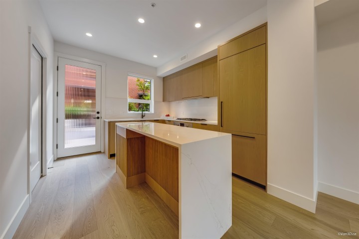 Photo 2 at 123 - 5383 Willow Street, Cambie, Vancouver West