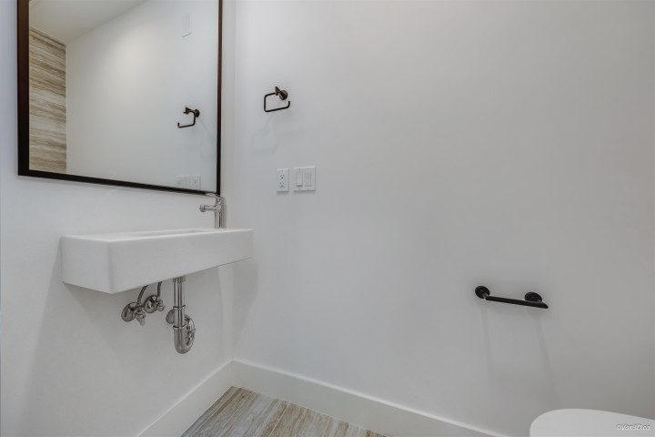 Photo 5 at 123 - 5383 Willow Street, Cambie, Vancouver West