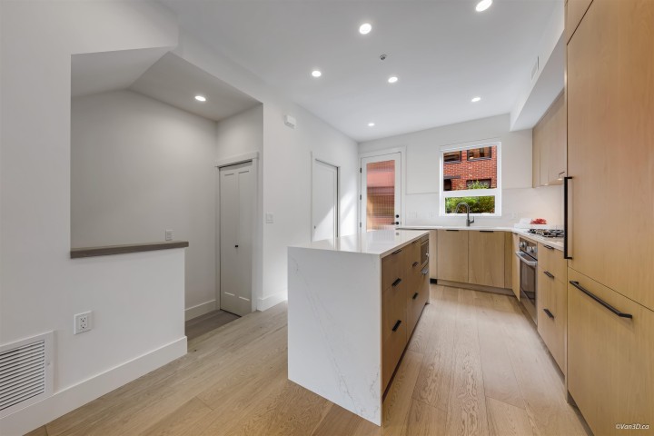 Photo 11 at 123 - 5383 Willow Street, Cambie, Vancouver West