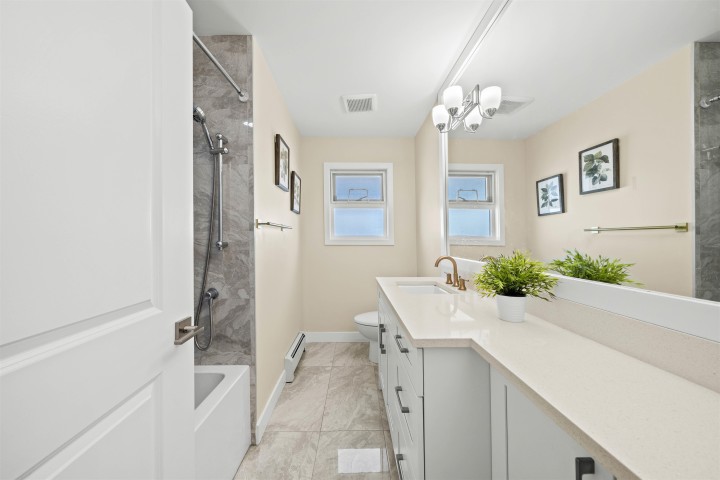 Photo 16 at 870 W 59th Avenue, Marpole, Vancouver West