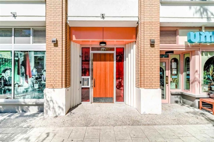 Photo 17 at 404 - 231 E Pender Street, Strathcona, Vancouver East