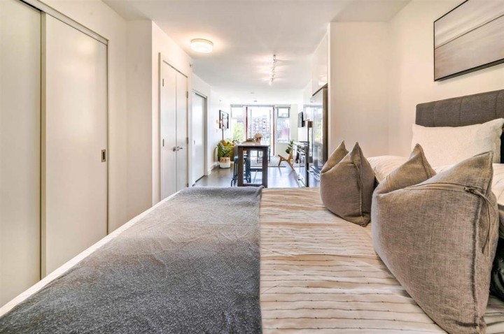 Photo 12 at 404 - 231 E Pender Street, Strathcona, Vancouver East