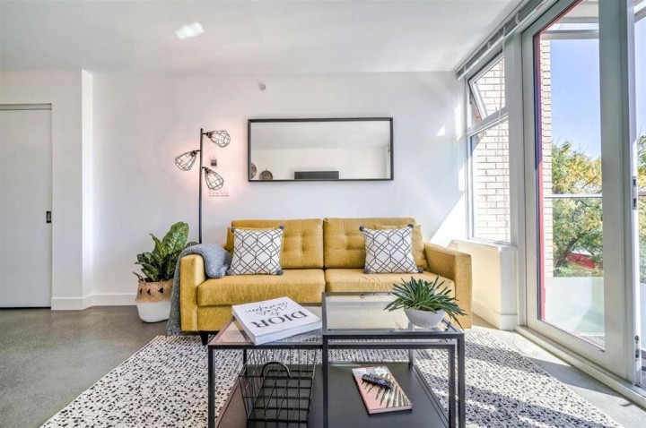 Photo 3 at 404 - 231 E Pender Street, Strathcona, Vancouver East