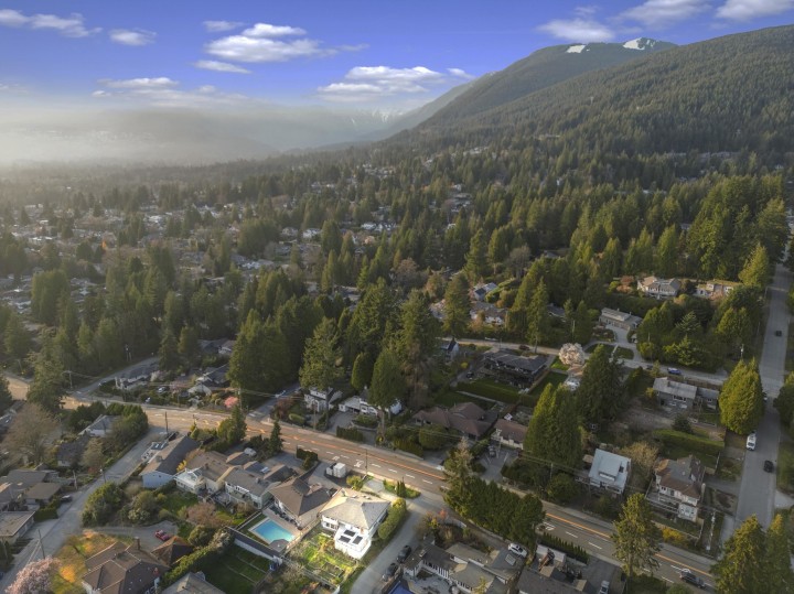 Photo 5 at 437 E 29th Street, Upper Lonsdale, North Vancouver