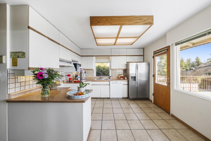 Photo 15 at 437 E 29th Street, Upper Lonsdale, North Vancouver