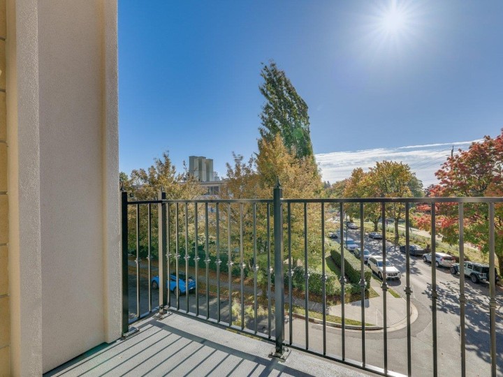 Photo 19 at 309 - 2096 W 47th Avenue, Kerrisdale, Vancouver West