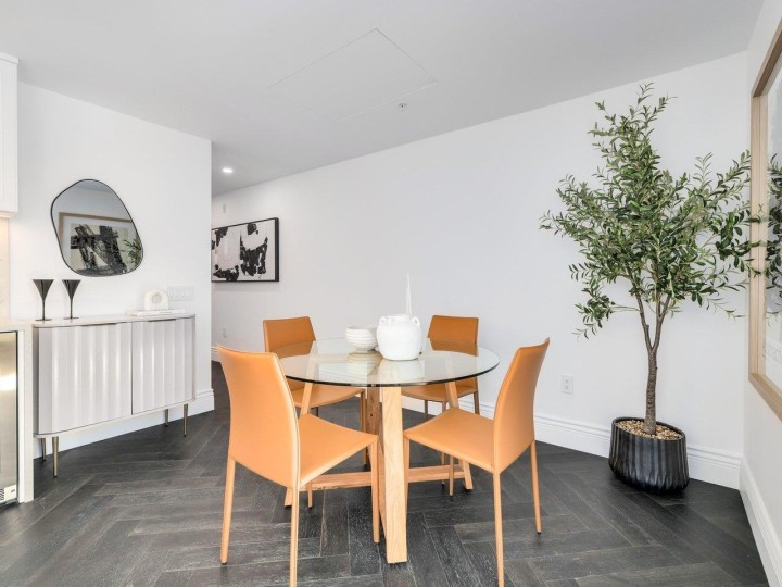 Photo 4 at 309 - 2096 W 47th Avenue, Kerrisdale, Vancouver West