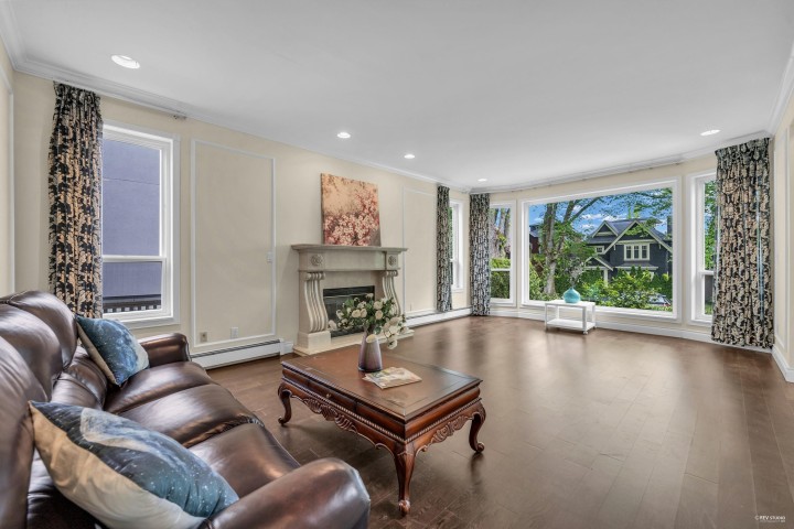 Photo 2 at 4118 W 13th Avenue, Point Grey, Vancouver West