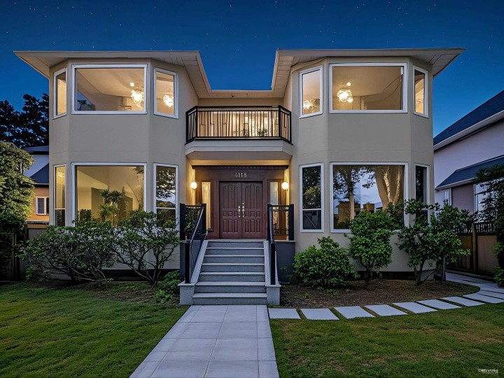 Photo 1 at 4118 W 13th Avenue, Point Grey, Vancouver West