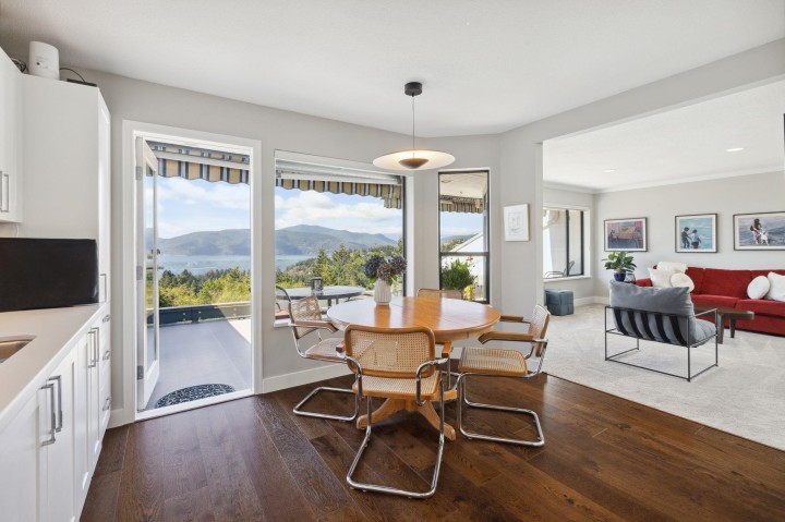 Photo 9 at 5307 Aspen Drive, Upper Caulfeild, West Vancouver