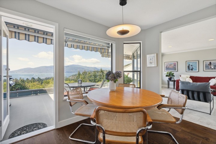 Photo 10 at 5307 Aspen Drive, Upper Caulfeild, West Vancouver