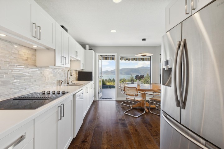 Photo 18 at 5307 Aspen Drive, Upper Caulfeild, West Vancouver