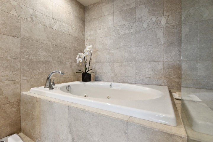 Photo 29 at 5307 Aspen Drive, Upper Caulfeild, West Vancouver